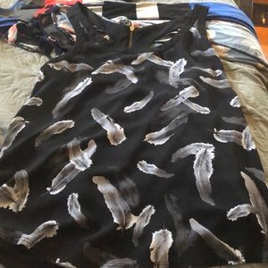 Summer feather print tee